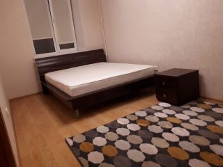 Сдаю двухкомнатную квартиру косметический ремонт с мебелью новая сантехника фото Радужный