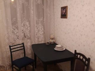 Сдам однокомнатную квартиру косметический ремонт есть документы фото Топки