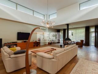 Продаю кирпичный дом видеонаблюдение с коммуникациями фото 1 Видное