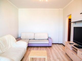 Сдается 1 комн. квартира косметический ремонт установлены пластиковые окна на длительный срок фото 2 Воронеж