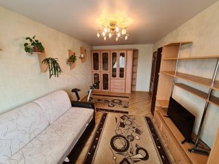 Продается трехкомнатная квартира установлены натяжные потолки пластиковые окна фото 2 Рыбинск