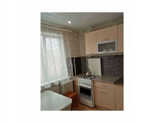 Сдается двухкомнатная квартира косметический ремонт с мебелью фото 2 Еманжелинск