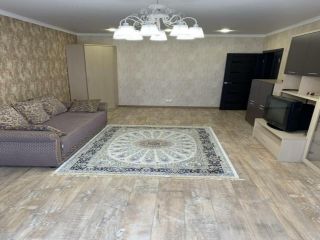 Сдам однокомнатную квартиру с мебелью на длительный срок фото Радужный