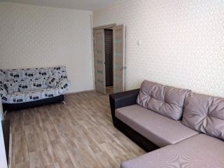 Сдается 1 комн. квартира косметический ремонт с мебелью в отличном состоянии фото Полярные Зори