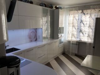 Продаю трехкомнатную квартиру с мебелью фото 10 Тюмень