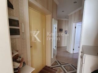 Продаю двухкомнатную квартиру взрослый собственник с мебелью фото 7 Тюмень