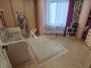 Продаю двухкомнатную квартиру взрослый собственник с мебелью фото 11 Тюмень