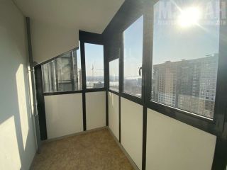 Продаю двухкомнатную квартиру установлены натяжные потолки фото 9 Воронеж