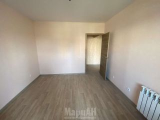 Продам трехкомнатную квартиру установлены натяжные потолки фото 3 Воронеж