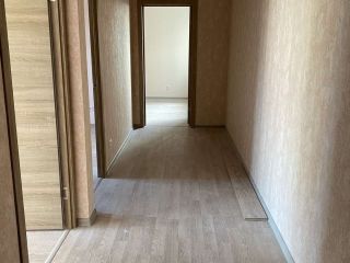 Продам трехкомнатную квартиру установлены натяжные потолки фото 9 Воронеж