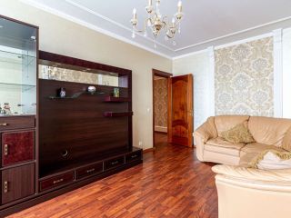 Продаю трехкомнатную квартиру в отличном состоянии пластиковые окна фото 3 Нижневартовск