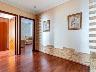 Продаю трехкомнатную квартиру в отличном состоянии пластиковые окна фото 10 Нижневартовск