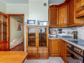 Продаю трехкомнатную квартиру в отличном состоянии пластиковые окна фото 17 Нижневартовск