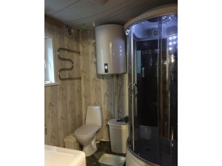 Сдается деревянный дом косметический ремонт имеется баня на длительный срок фото 11 Батайск