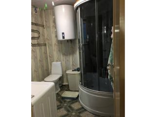 Сдается деревянный дом косметический ремонт имеется баня на длительный срок фото 12 Батайск