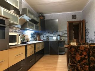 Продаю трехкомнатную квартиру чистый подъезд с мебелью фото Воронеж