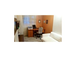 Сдаю комнату косметический ремонт улучшенной планировки на длительный срок с мебелью фото Таганрог