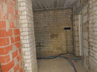 Продается двухкомнатная квартира с коммуникациями установлены пластиковые окна фото 12 Саратов