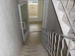 Продается двухкомнатная квартира с коммуникациями установлены пластиковые окна фото 15 Саратов