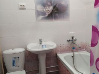 Сдаю посуточно новую квартиру студию фото 6 Киров