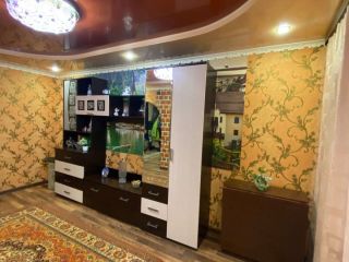 Продается трехкомнатная квартира пластиковые окна с мебелью фото Магнитный