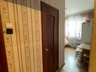 Продается 2 комн. квартира установлены натяжные потолки пластиковые окна фото 9 Магнитный