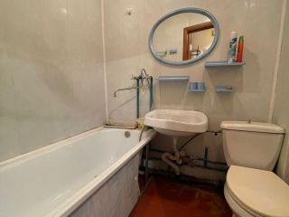 Продается 2 комнатная квартира установлены натяжные потолки пластиковые окна фото 2 Магнитный