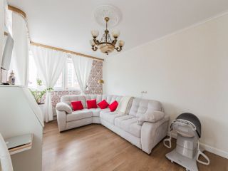 Продам трешку евроремонт с коммуникациями фото Москва
