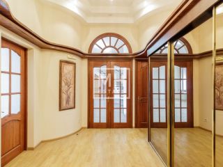 Продам пятикомнатную квартиру фото 2 Москва