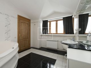 Продам пятикомнатную квартиру с мебелью фото 21 Москва