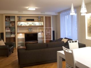 Продаю четырешку документы в полном порядке фото Москва