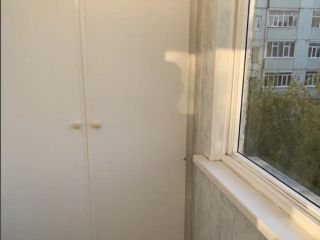 Продаю трехкомнатную квартиру пластиковые окна фото 3 Сургут