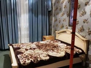 Продаю трехкомнатную квартиру с мебелью в центре города фото 9 Сургут