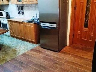 Продаю трехкомнатную квартиру с мебелью в центре города фото 10 Сургут