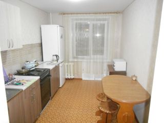 Сдам двушку косметический ремонт в отличном состоянии с мебелью фото 11 Балаково