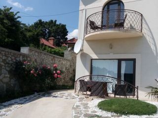 Продам монолитный дом видеонаблюдение фото Ялта