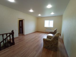 Продам блочный дом ремонт по авторскому проекту подключена канализация с коммуникациями фото 3 Комлево