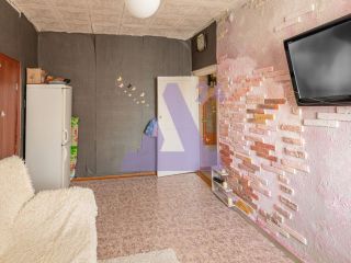 Продам двухкомнатную квартиру установлены пластиковые окна фото 4 Барнаул