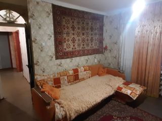 Продам 2 комнатную квартиру нуждается в косметическом ремонте чистый подъезд взрослый собственник фото 2 Балаково