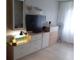 Сдам двушку косметический ремонт установлены пластиковые окна с мебелью фото Елизово