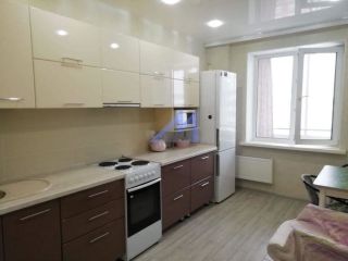Продается 2 комнатная квартира установлены натяжные потолки фото Томск