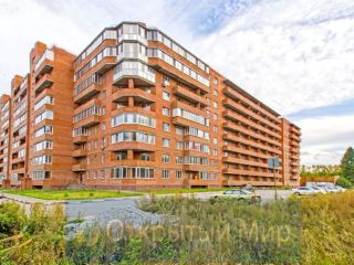 Продаю 3 комнатную квартиру есть документы фото Омск