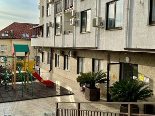 Продам 2 комнатную квартиру с индивидуальным отоплением отличный ремонт панорамные окна фото 13 Сочи