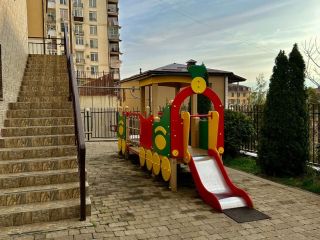 Продам 2 комнатную квартиру с индивидуальным отоплением отличный ремонт панорамные окна фото 14 Сочи