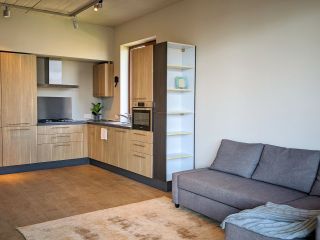 Продаю двушку ремонт по авторскому проекту документы на руках фото 3 Сочи