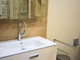 Продаю двушку ремонт по авторскому проекту документы на руках фото 16 Сочи