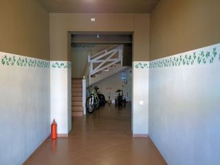 Продаю двушку ремонт по авторскому проекту документы на руках фото 23 Сочи