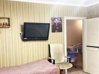 Продаю трехкомнатную квартиру шикарный ремонт красивая фото 21 Г. Омск