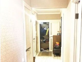 Продаю трехкомнатную квартиру шикарный ремонт красивая фото 27 Г. Омск