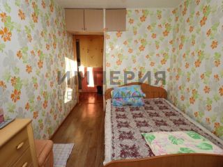 Продам двухкомнатную квартиру пластиковые окна с мебелью фото 3 Магадан